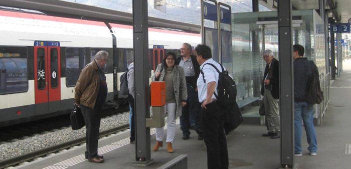 07042018_Mendrisio_assemble Pro Bahn-mobilita attesa in stazione con treni ritardo