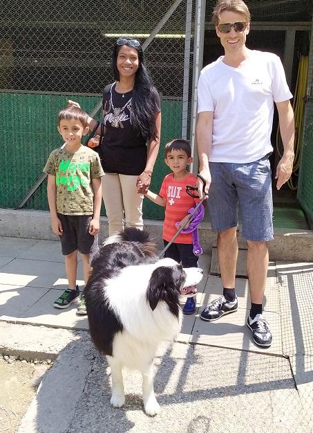 08062019_Protez animali Gnosca_una famiglia in visita